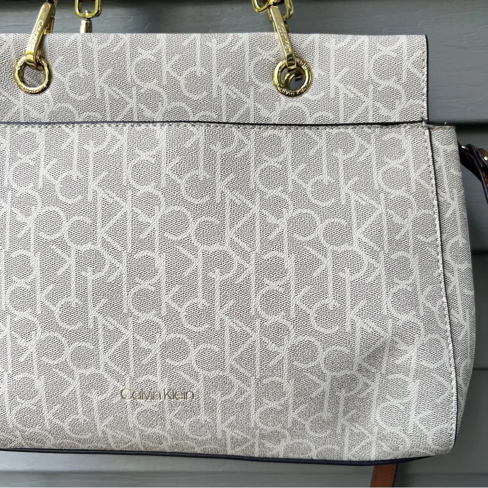 Calvin Klein Sonoma Satchel Crossbody Bag Adjustable Strap Shoulder bag Khaki